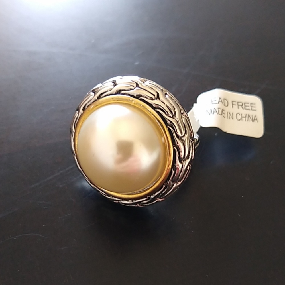 Size 7 Large 1" Pearl Costume Lead-Free Ring